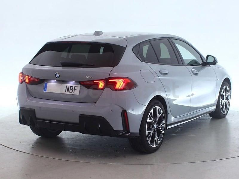 Usado BMW 120 170 CV (125 kW) 2025 Gris / plata Utilitario
