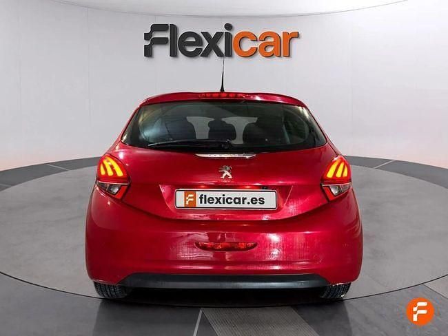 Usado Peugeot 208 Allure 100 CV (73 kW) 2017 Rojo Utilitario