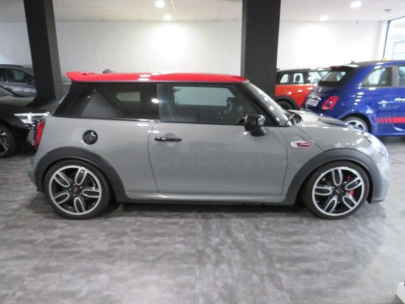 Usado Mini John Cooper Works 231 CV (169 kW) 2020 Gris / plata Utilitario