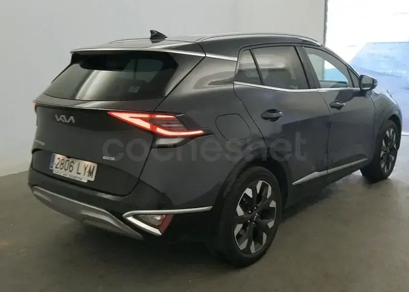Usado Kia Sportage 265 CV (194 kW) 2022 Gris / plata SUV