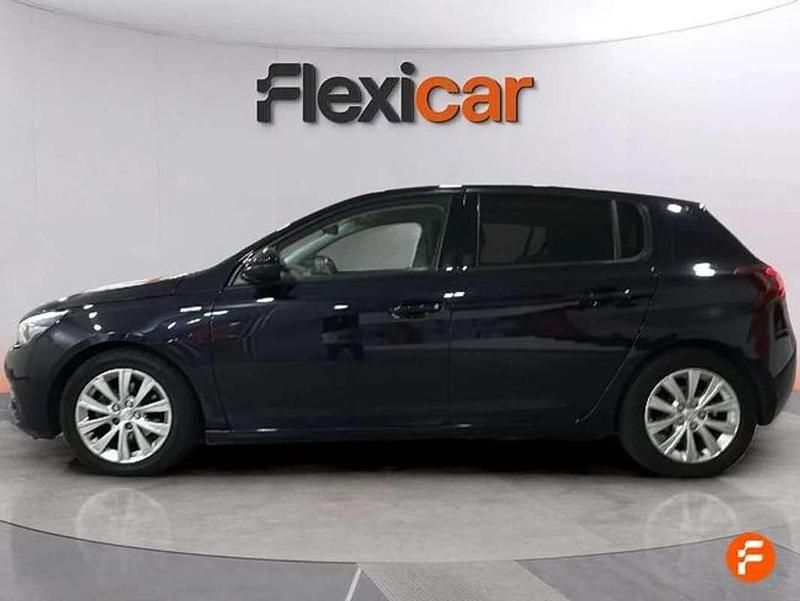 Usado Peugeot 308 SW Allure 131 CV (96 kW) 2020 Azul Familiar