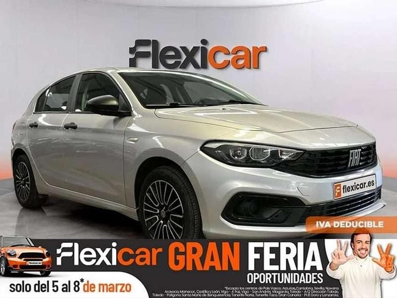 Usado Fiat Tipo City Life 101 CV (74 kW) 2021 Gris Familiar