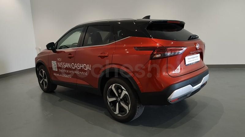 Usado Nissan Qashqai N-Connecta 140 CV (102 kW) 2024 Granate SUV