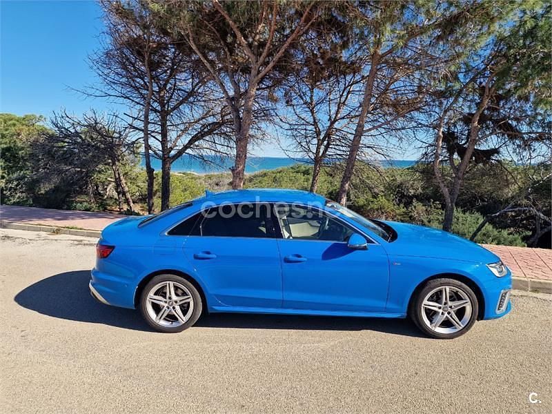 Usado Audi A4 S-Line 163 CV (119 kW) 2019 Azul Berlina