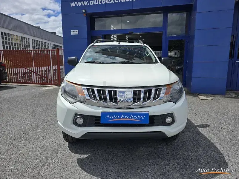 Usado Mitsubishi L200 154 CV (113 kW) 2017 Blanco Pickup/Camioneta