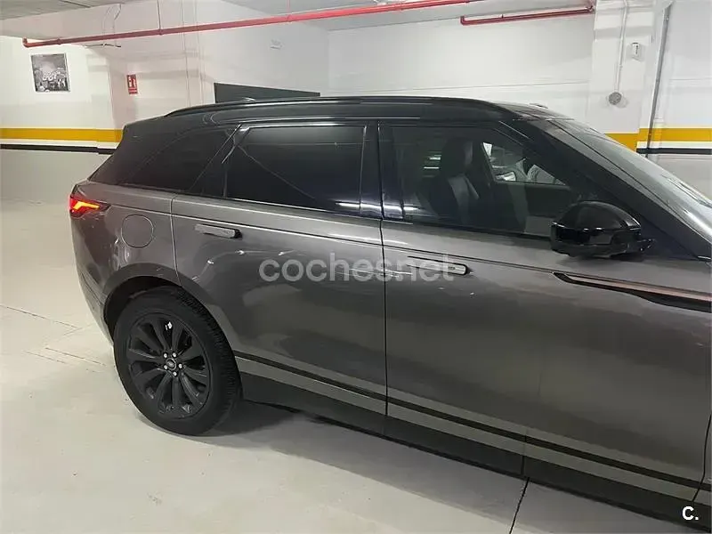 Usado Land Rover Range Rover Velar R-Dynamic 240 CV (176 kW) 2018 Gris / plata SUV