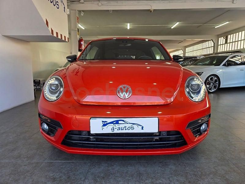 Usado VW Beetle R-line 150 CV (110 kW) 2015 Naranja Utilitario