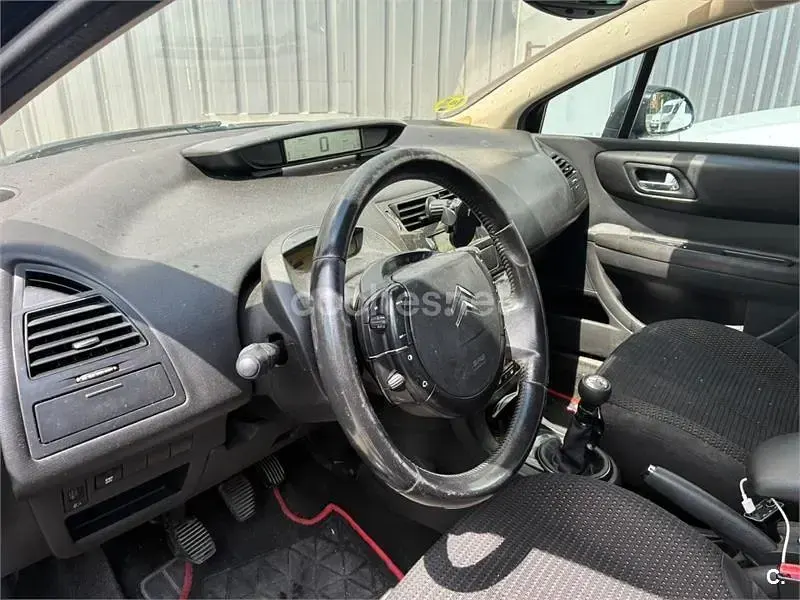 Usado Citroën C4 VTR Sport 110 CV (80 kW) 2006 Negro Berlina