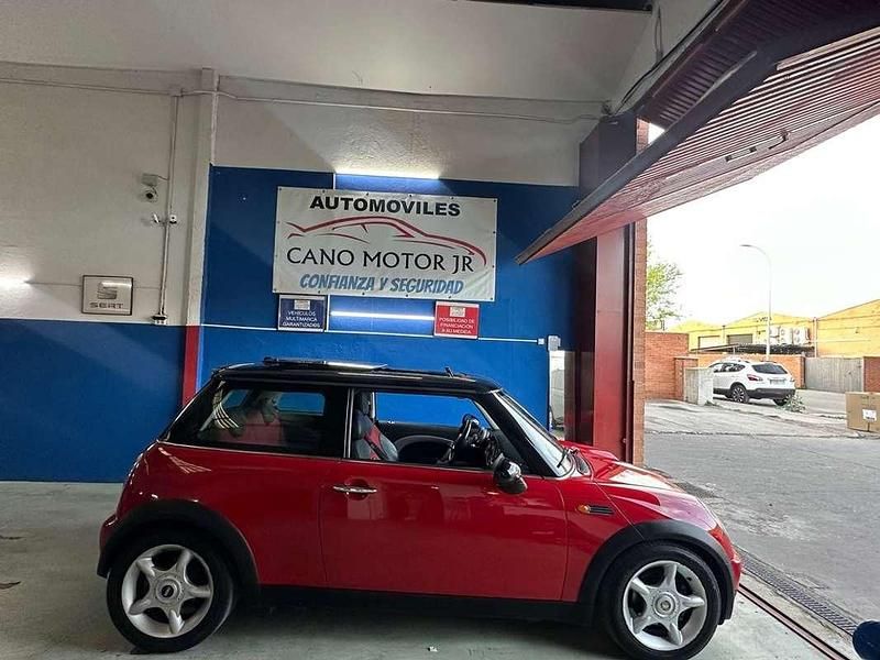 Usado Mini Cooper 116 CV (85 kW) 2006 Rojo Utilitario
