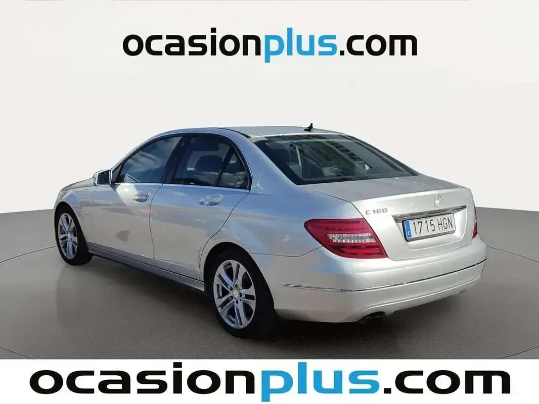 Usado Mercedes C180 Avantgarde 156 CV (114 kW) 2011 Gris Berlina