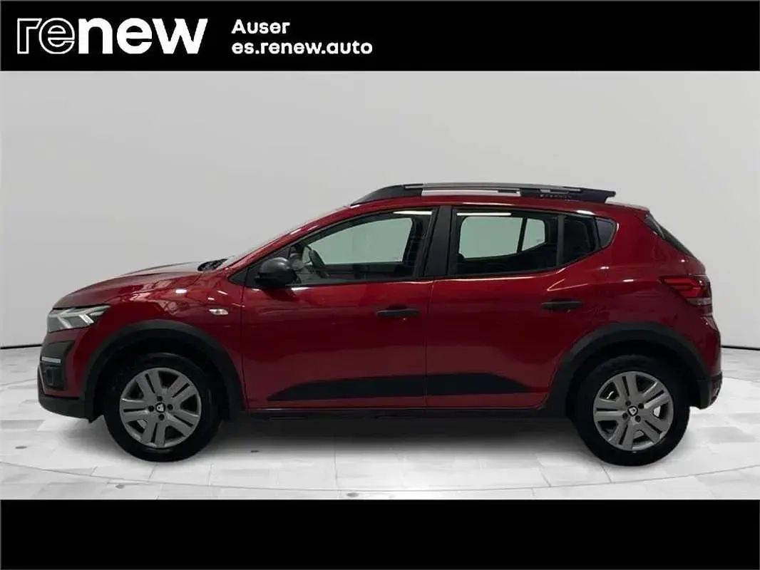 Usado Dacia Sandero Essentiel 91 CV (66 kW) 2021 Rojo Utilitario