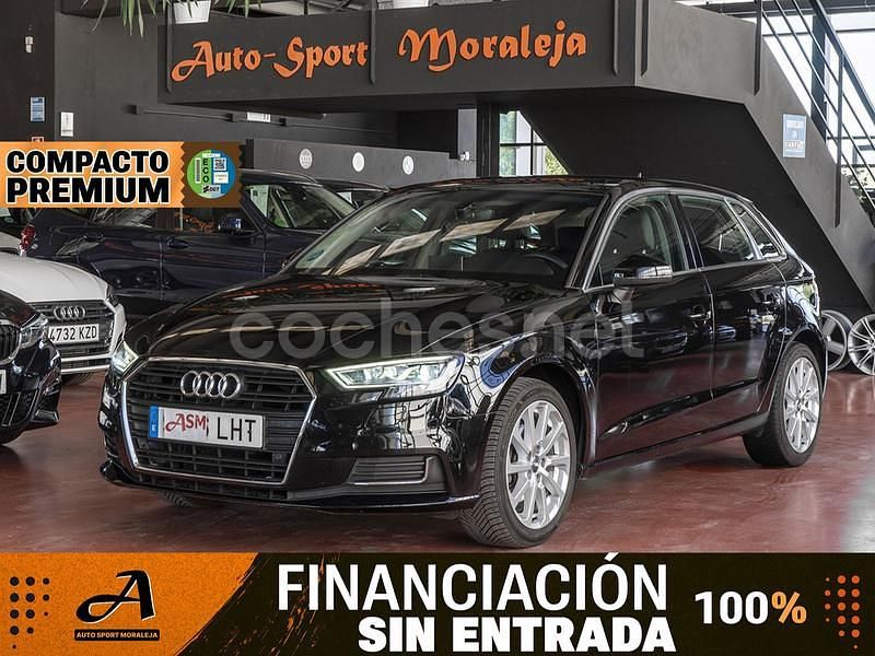 Negro Usado 2020 Audi A3 Sportback g-tron Design Berlina | 19.900 € - Imagen 1/4