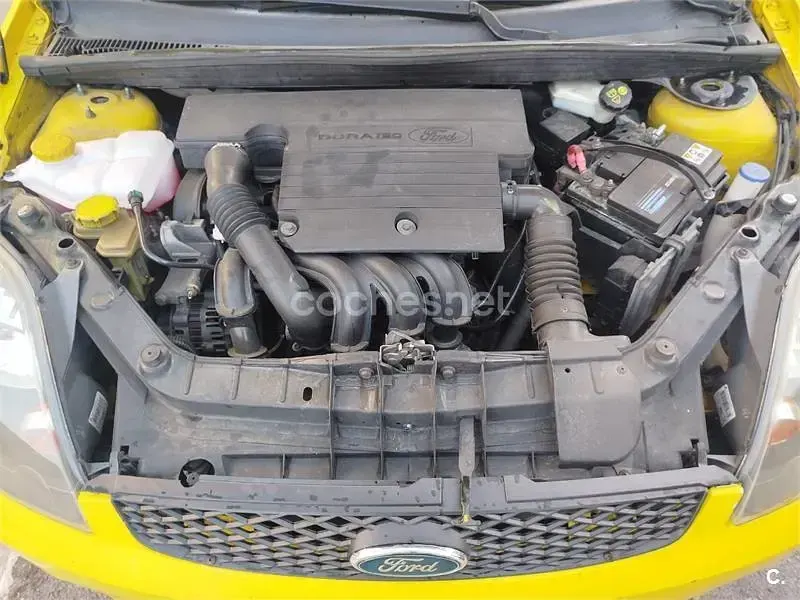 Usado Ford Fiesta Sport 100 CV (73 kW) 2007 Amarillo Utilitario