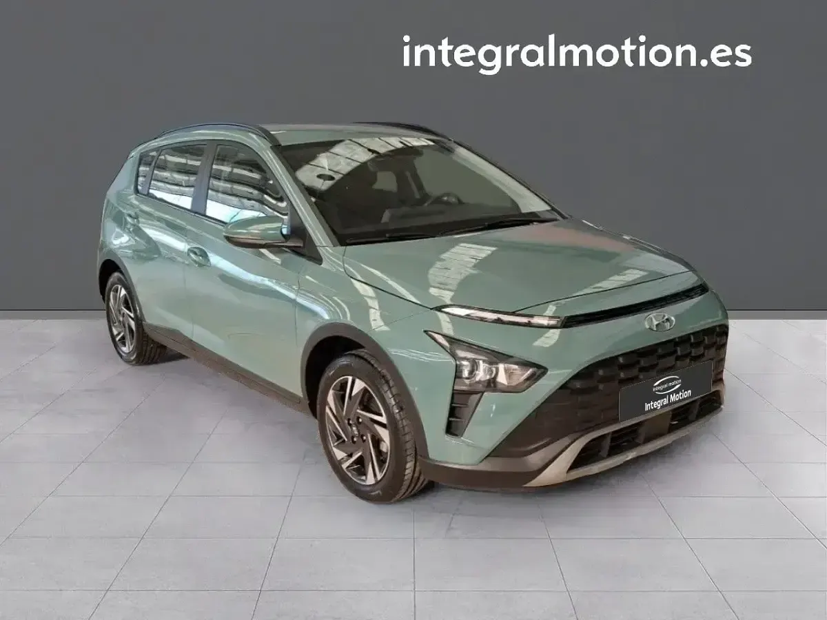 Usado Hyundai Bayon 84 CV (61 kW) 2023 Verde SUV