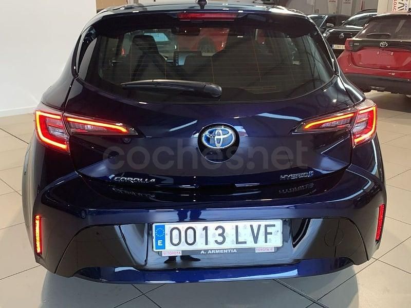 Usado Toyota Corolla Active 122 CV (89 kW) 2021 Azul Berlina