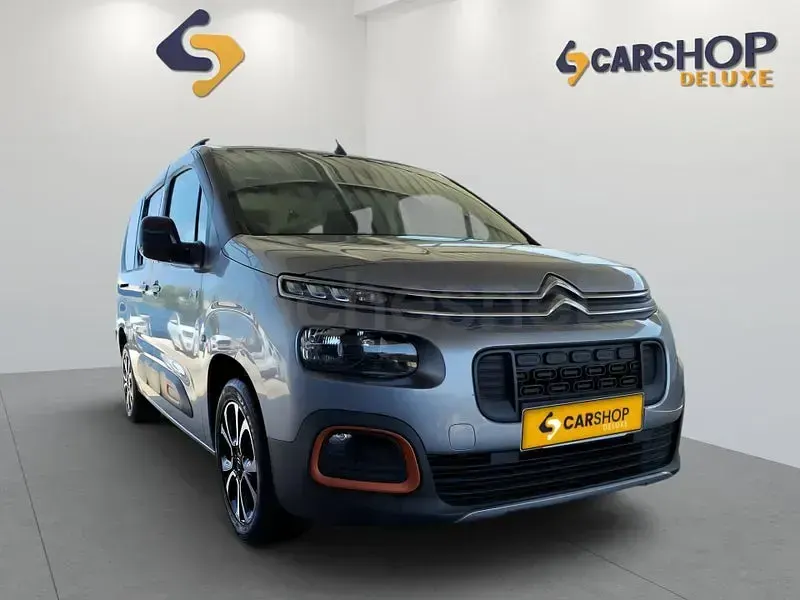 Usado Citroën e-Berlingo Shine 130 CV (95 kW) 2020 Gris / plata Monovolumen