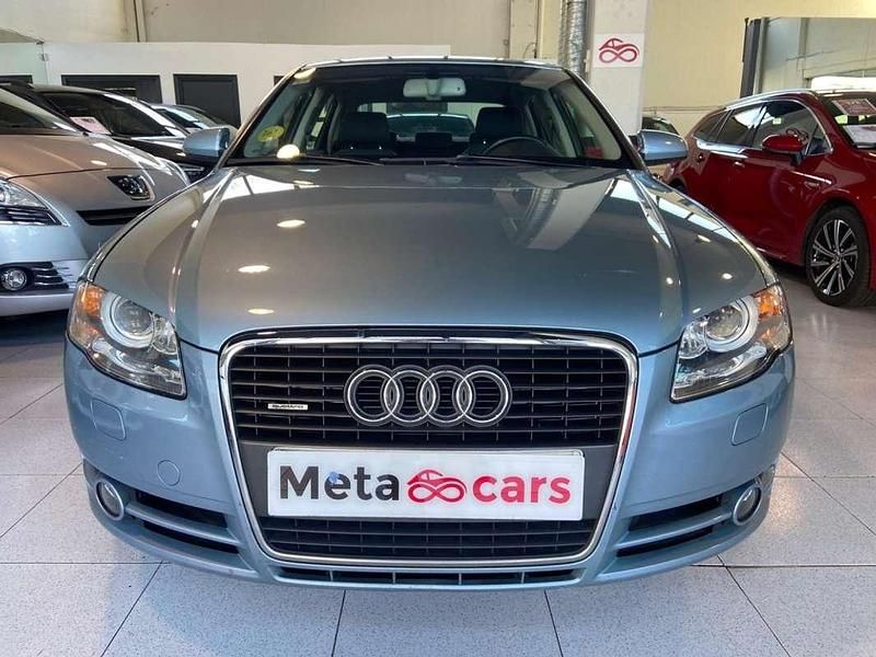 Usado Audi A4 205 CV (150 kW) 2005 Gris / plata Berlina