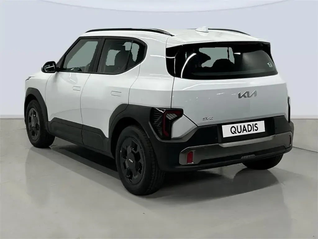 Nuevo Kia EV2 Air 108 kW (147 CV) 2026 Cassa white SUV