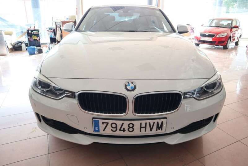 Blanco Usado 2015 BMW 318 Comfort Edition Berlina | 11.500 € (Super precio) - Imagen 1/4