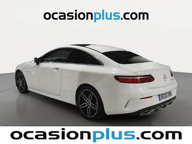 Usado Mercedes E220 194 CV (142 kW) 2018 Blanco Coupe