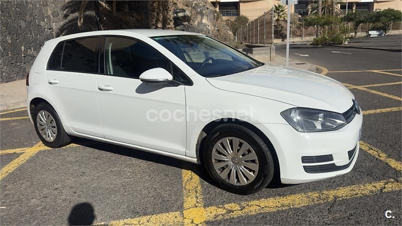 Blanco Usado 2014 VW Golf Edition Berlina | 6990 € (Super precio) - Imagen 1/4
