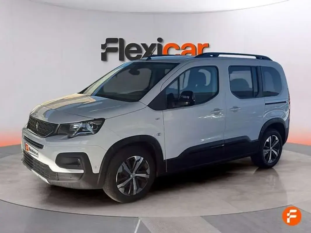Usado Peugeot Rifter GT 131 CV (96 kW) 2023 Blanco Monovolumen