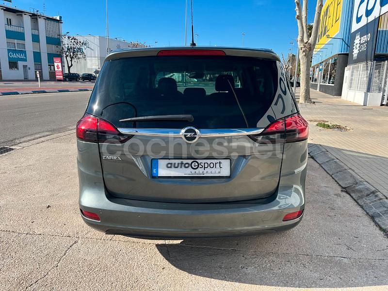 Usado Opel Zafira Family 140 CV (102 kW) 2018 Gris / plata Monovolumen