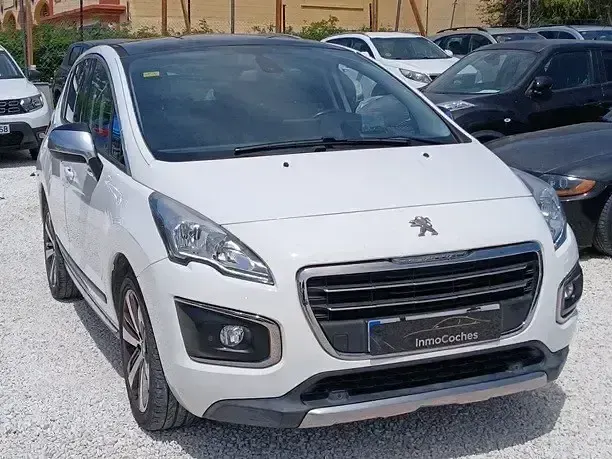 Usado Peugeot 3008 Allure 131 CV (96 kW) 2016 Blanco Monovolumen