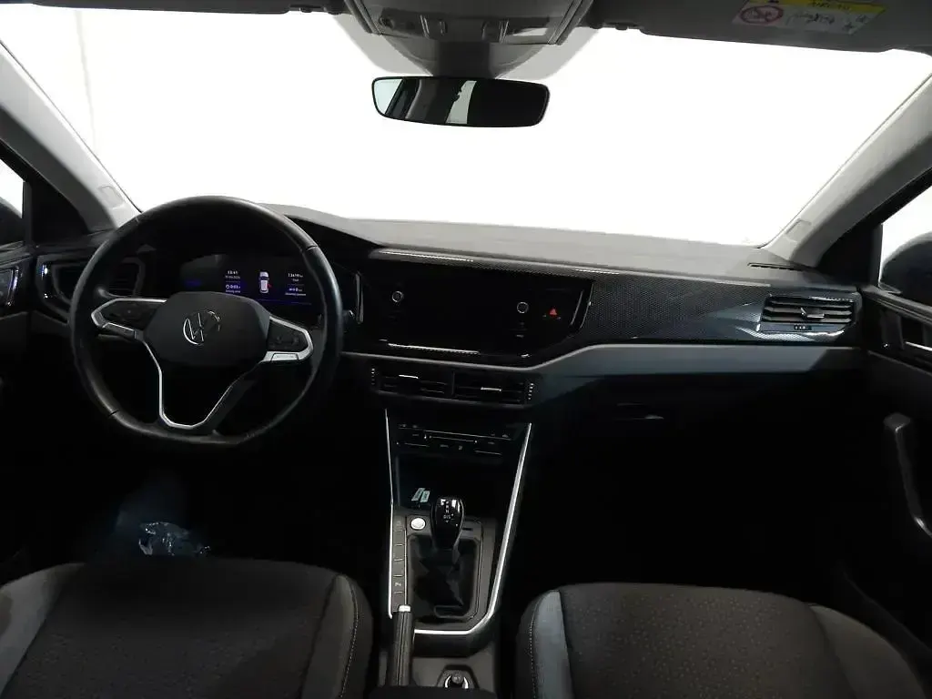 Usado VW Taigo 115 CV (84 kW) 2025 Gris SUV