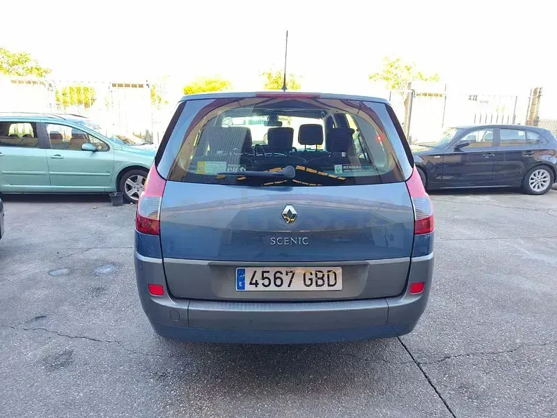 Usado Renault Grand Scénic II Dynamique 130 CV (95 kW) 2008 Azul Monovolumen