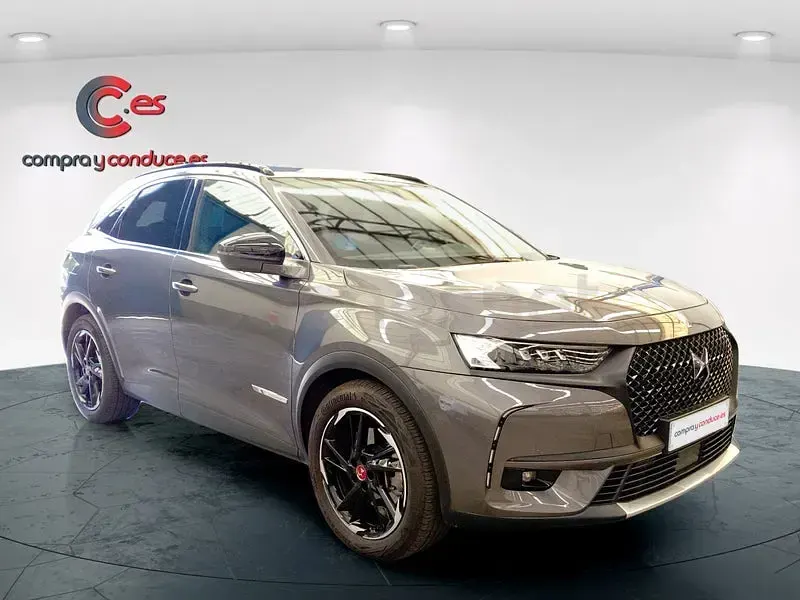 Usado DS Automobiles DS7 Crossback Performance 225 CV (165 kW) 2021 Gris / plata SUV