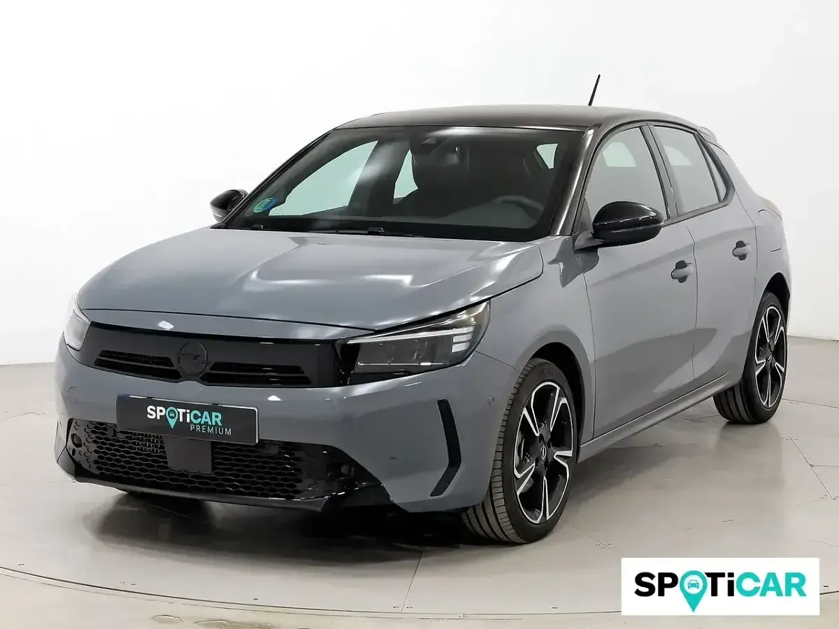 Usado Opel Corsa 101 CV (74 kW) 2025 Gris Utilitario