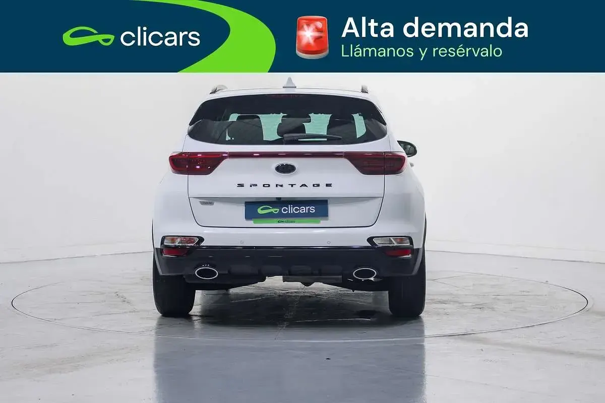 Usado Kia Sportage 136 CV (100 kW) 2021 Blanco SUV