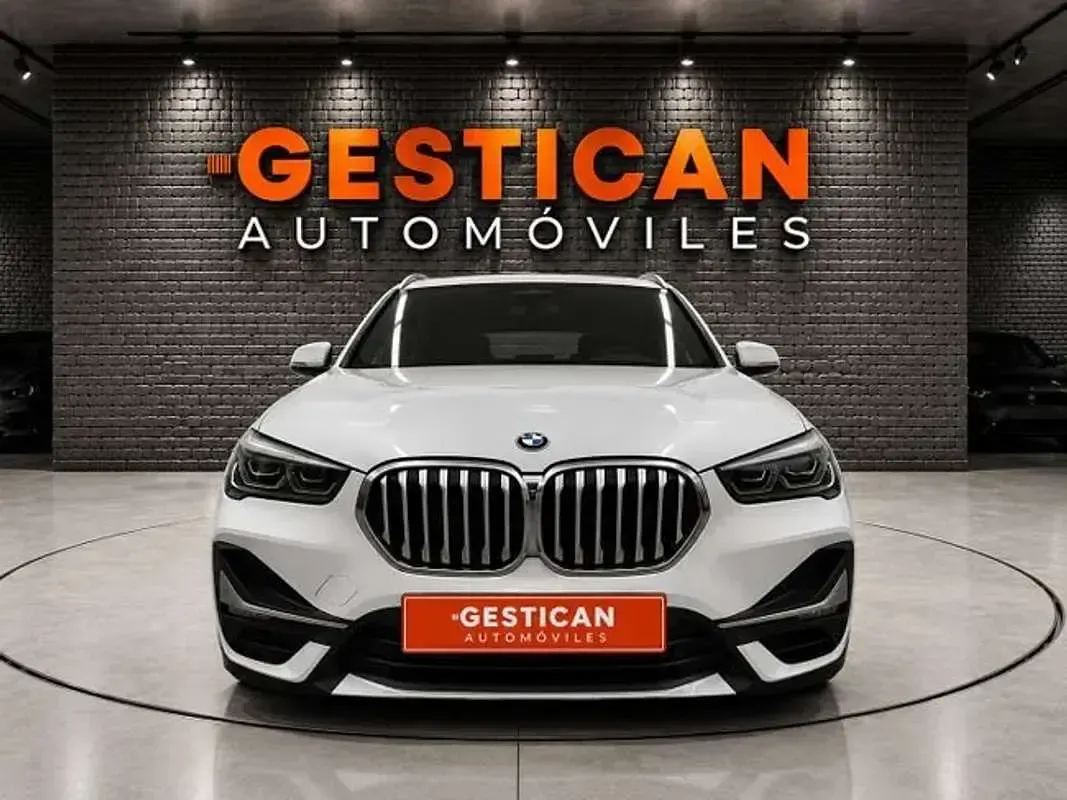 Usado BMW X1 220 CV (161 kW) 2022 Blanco SUV
