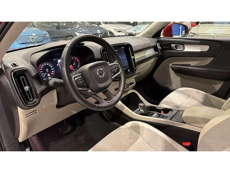 Usado Volvo XC40 Business Edition 163 CV (119 kW) 2020 Rojo SUV