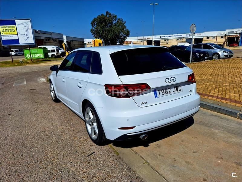 Usado Audi A3 116 CV (85 kW) 2016 Blanco Berlina