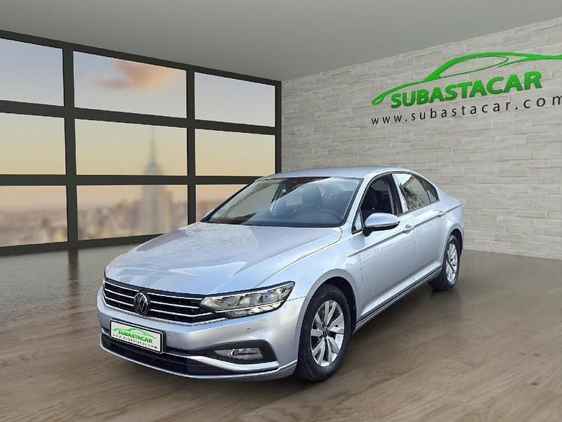 Gris Usado 2021 VW Passat Business Berlina | 14.504 € (Super precio) - Imagen 1/4