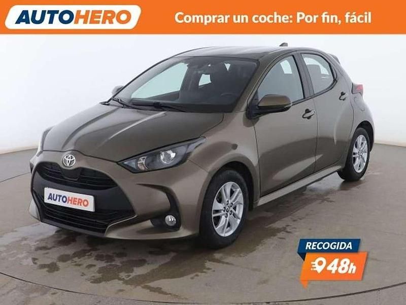 Usado Toyota Yaris Edition 125 CV (91 kW) 2022 Verde Utilitario