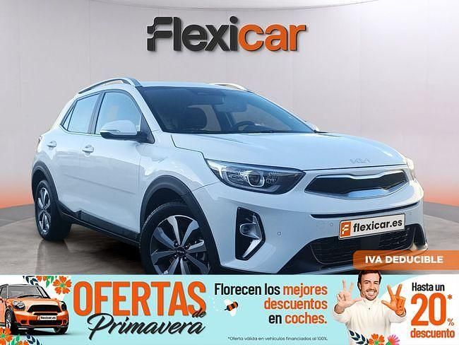 Usado Kia Stonic 120 CV (88 kW) 2022 Blanco SUV