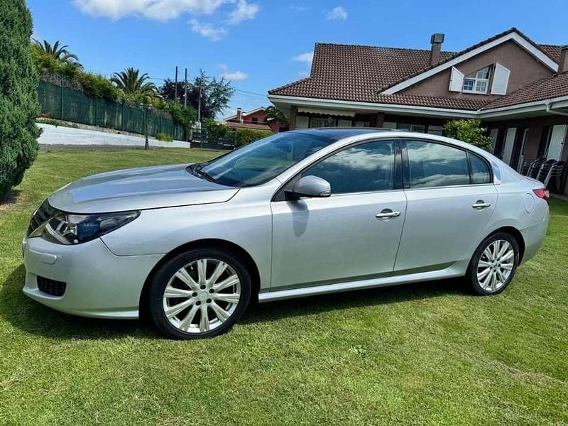 Usado Renault Latitude Initiale 241 CV (177 kW) 2011 Gris Berlina