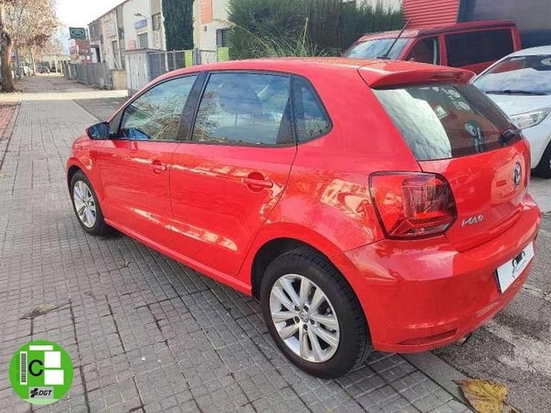 Usado VW Polo Advance 90 CV (66 kW) 2016 Rojo Utilitario