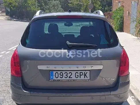 Usado Peugeot 308 SW Premium 150 CV (110 kW) 2009 Gris / plata Familiar