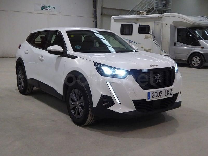 Usado Peugeot 2008 Active 100 CV (73 kW) 2021 Blanco SUV