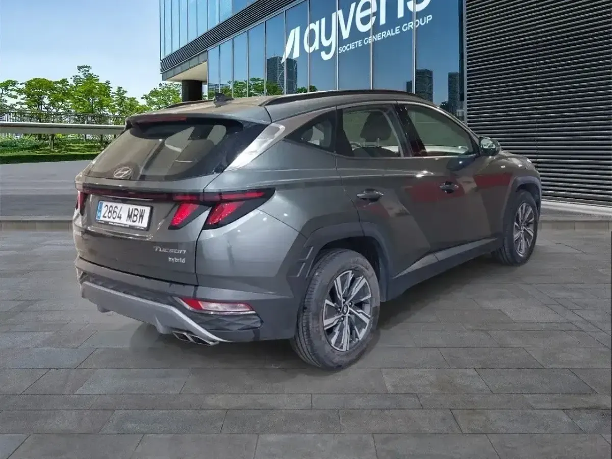 Usado Hyundai Tucson 136 CV (100 kW) 2022 Gris SUV