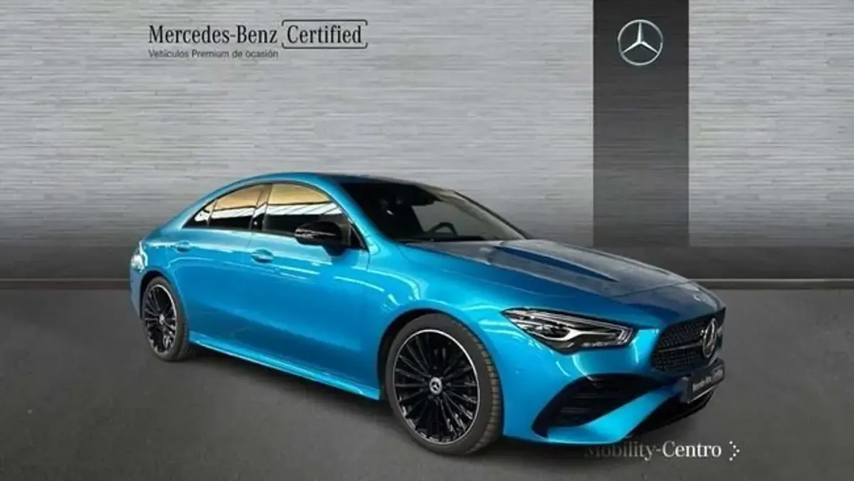 Usado Mercedes CLA220 190 CV (139 kW) 2025 Azul Coupe