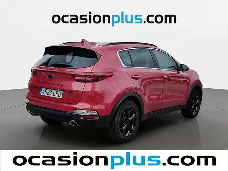 Usado Kia Sportage 136 CV (100 kW) 2021 Rojo SUV