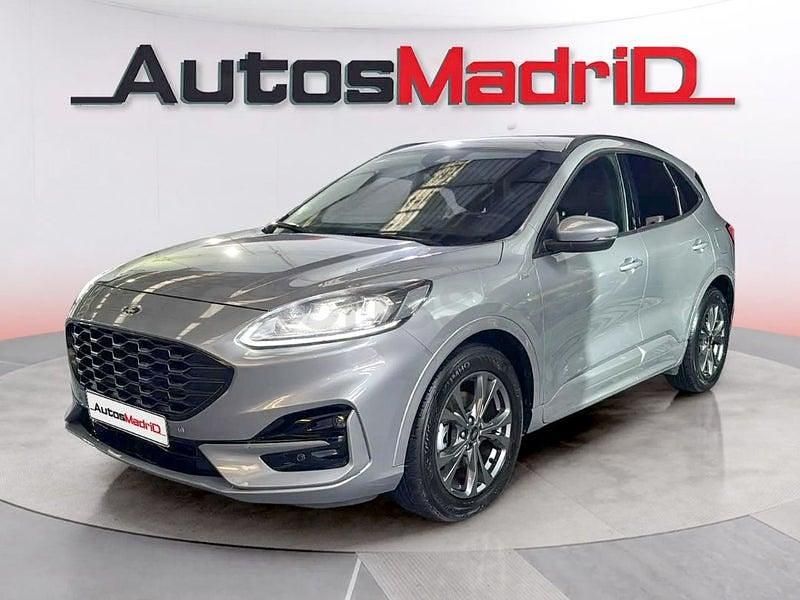 Usado Ford Kuga ST-Line 150 CV (110 kW) 2022 Gris / plata SUV