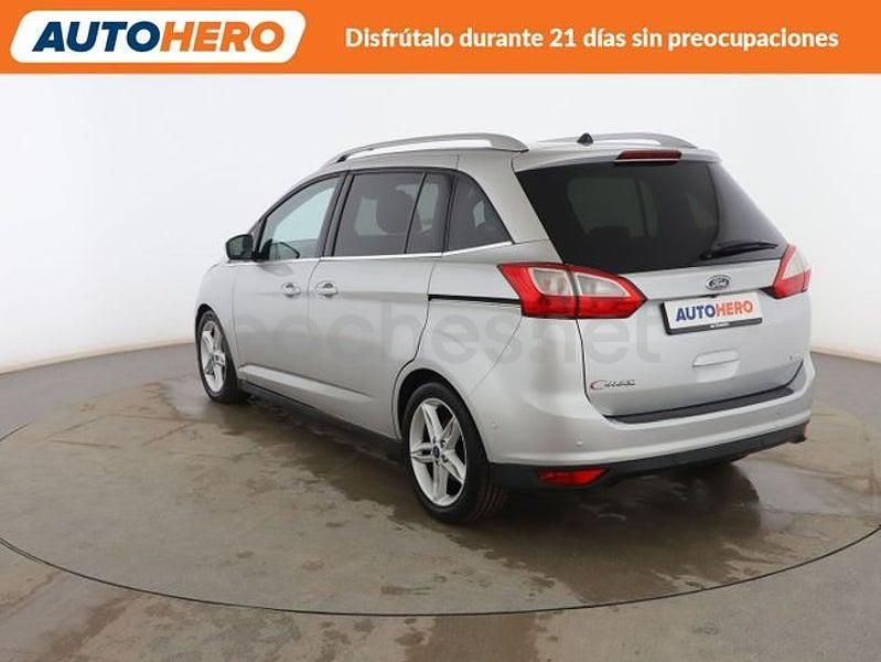 Usado Ford Grand C-Max Titanium 125 CV (91 kW) 2017 Gris / plata Monovolumen