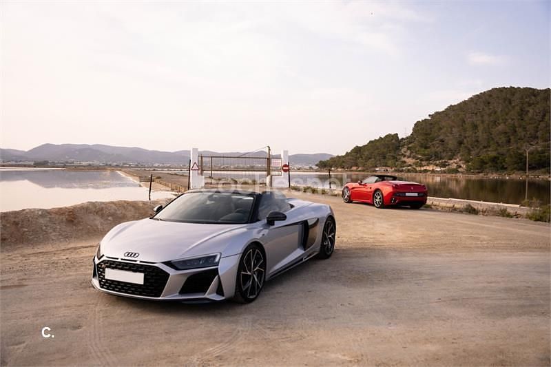 Gris / plata Usado 2024 Audi R8 Spyder Performance Descapotable | 180.000 € - Imagen 1/4