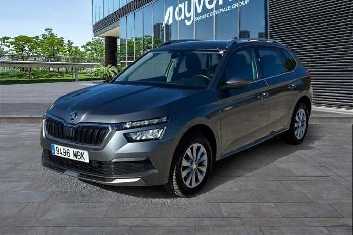 Usado Skoda Kamiq Ambition 110 CV (80 kW) 2022 SUV